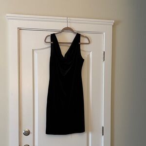 MARINA Classic Black Sleeveless Velvet Dress